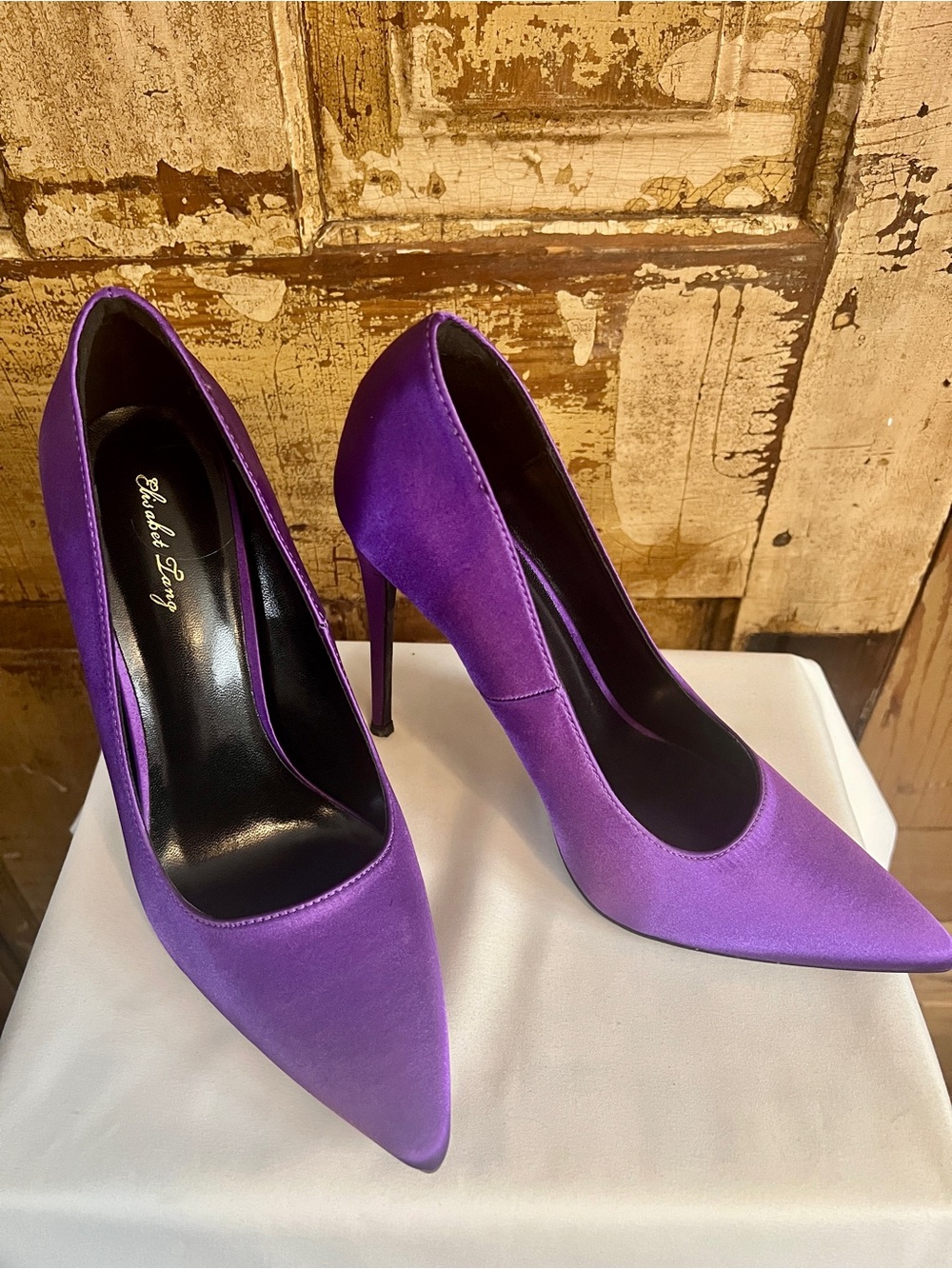 NWOB Purple Satin Pointed Toe Stiletto Heels Size 8.5